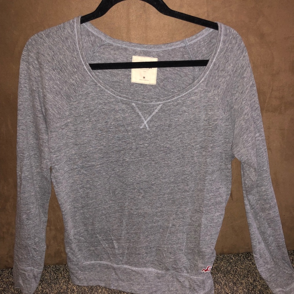 Hollister gray long sleeve top size Medium